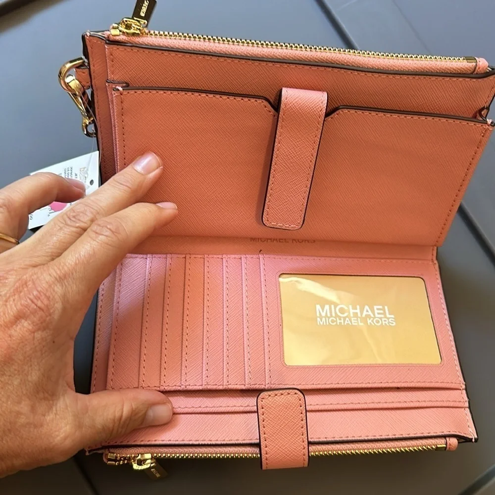 Michael Kors jet set travel primrose